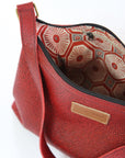 Bolso cuero rojo, casual.