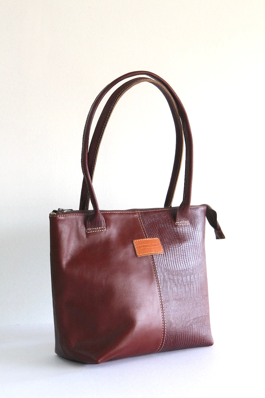 Pieza única color vino